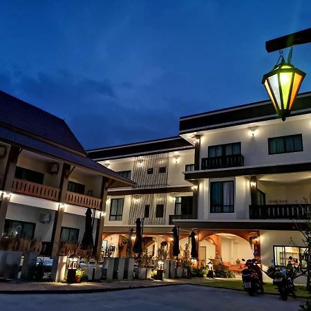 Sriananpura Hotel Chiang Mai Exterior foto